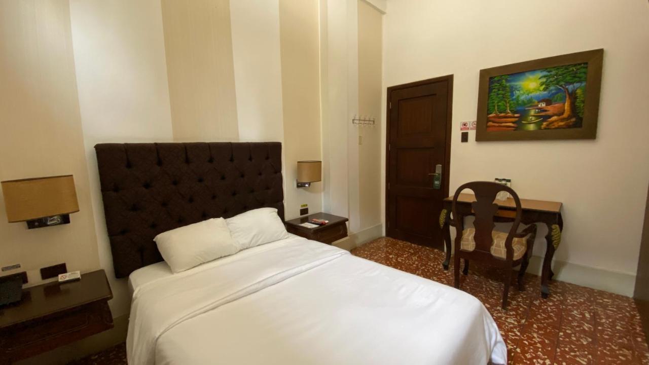 Hotel Patrimonial By Greenfield グアヤキル エクステリア 写真